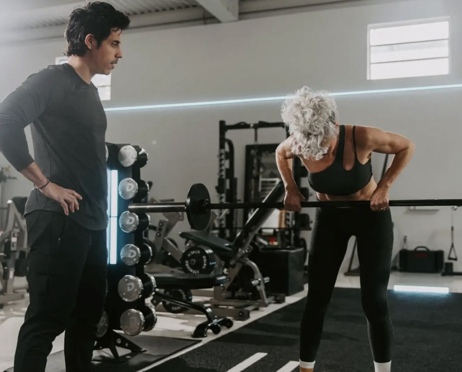 Why More Adults Over 40 Are Hiring Personal Trainers in Tampa